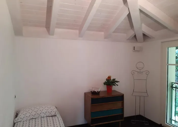 & Mountain アパート