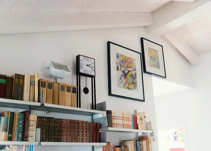 & Mountain アパート コモ