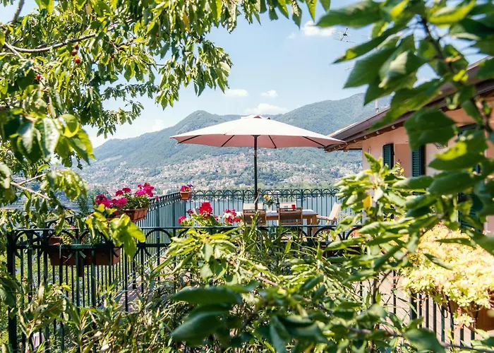 & Mountain アパート コモ