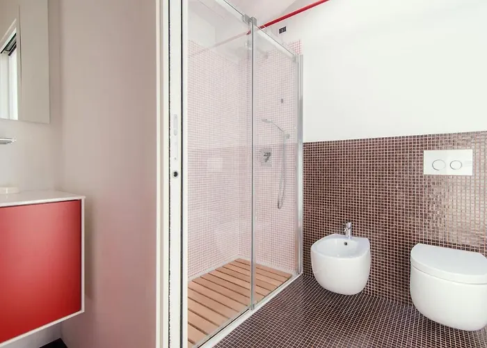 アパート & Mountain