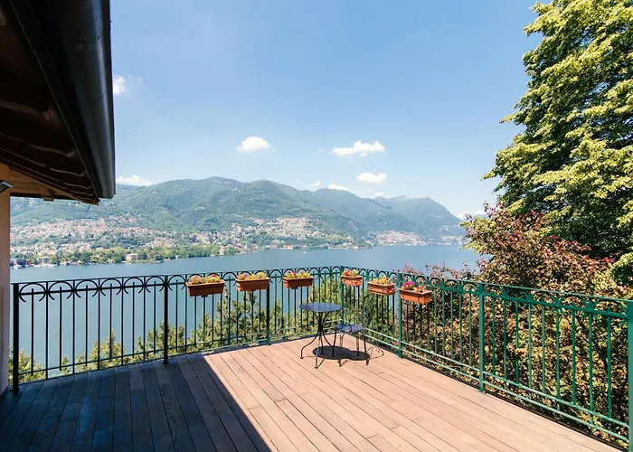 & Mountain 아파트 코모