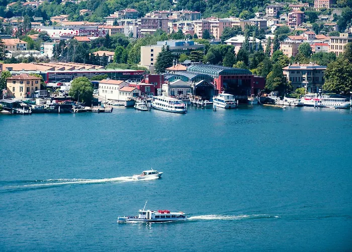 아파트 & Mountain 코모